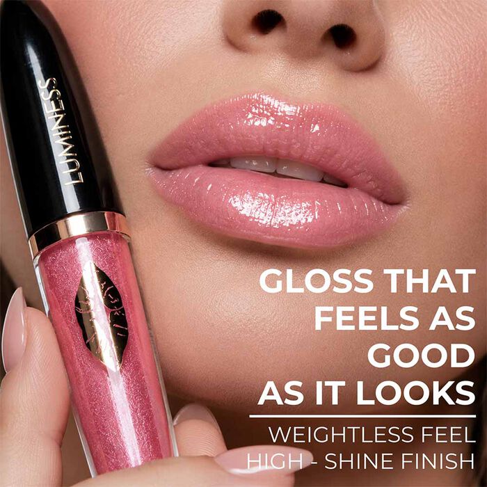 Hot kiss lip plumper moisturizer before and after results showing improved hydration and softness